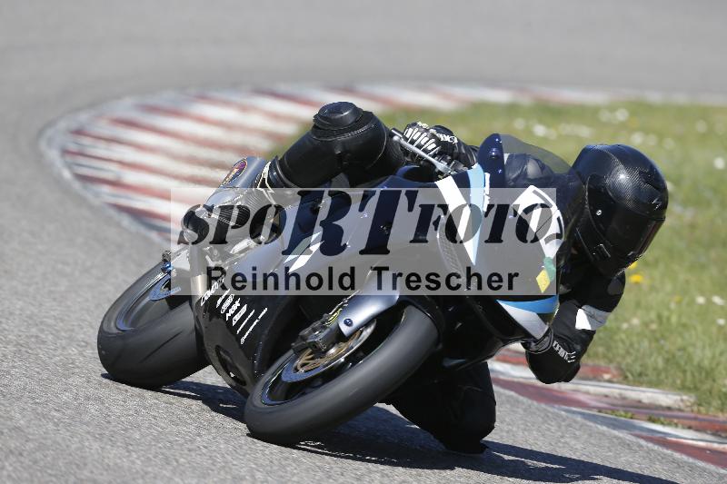 /Archiv-2025/03 04.04.2025 TZ Motorsport ADR/Gruppe gruen/77